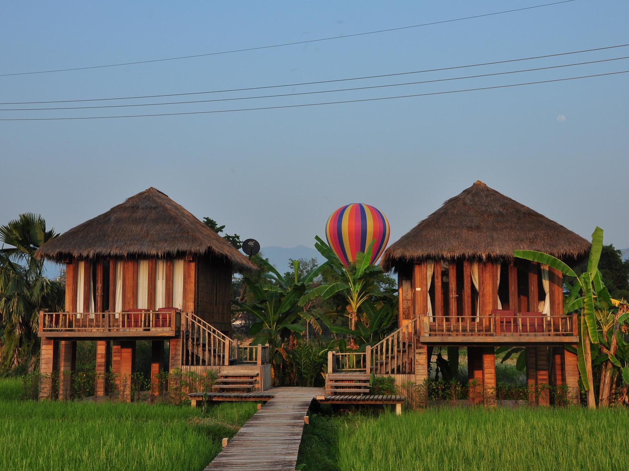 ViengTara VangVieng Resort Vang Vieng Exterior foto
